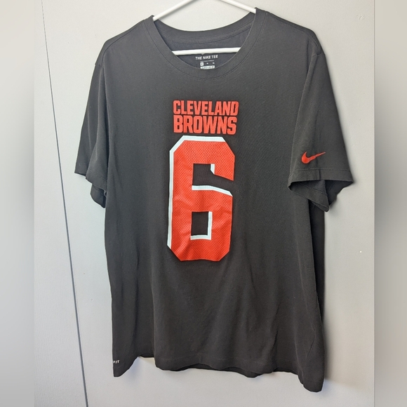 NIKE Dry Fit Men Tee Shirt Cleveland Browns #6 Mayfield Baker Football Size XL - Picture 1 of 8
